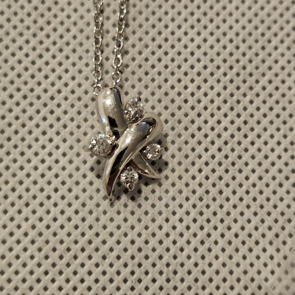 SWAROVSKI CRYSTAL Elements fun design necklace - Picture 3 of 4